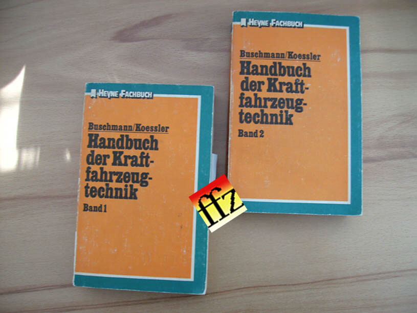 Kraftfahrzeug-Technik in Gestalt von Formeln und noch mehr Formeln. Falls jemand kein Abi etc. hat und Kolbengeschwindigkeiten oder Sp�lschlitze und dergleichen mehr berechnen will, solche Formeln jedoch nicht selbst herleiten kann. Kein wirkliches Schrauberbuch also, aber auch nicht nur f�r Maschinenbau-Studenten, wie ich mal einer werden wollte, denn mir pers�nlich hat es dann auch als Student der Geisteswissenschaften mit seinen �ber tausend Seiten in einigen F�llen sehr geholfen ...